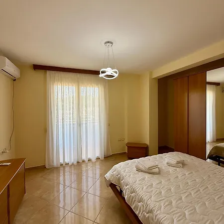 度假居 Center - 5 Min To Lungomare Vlorë